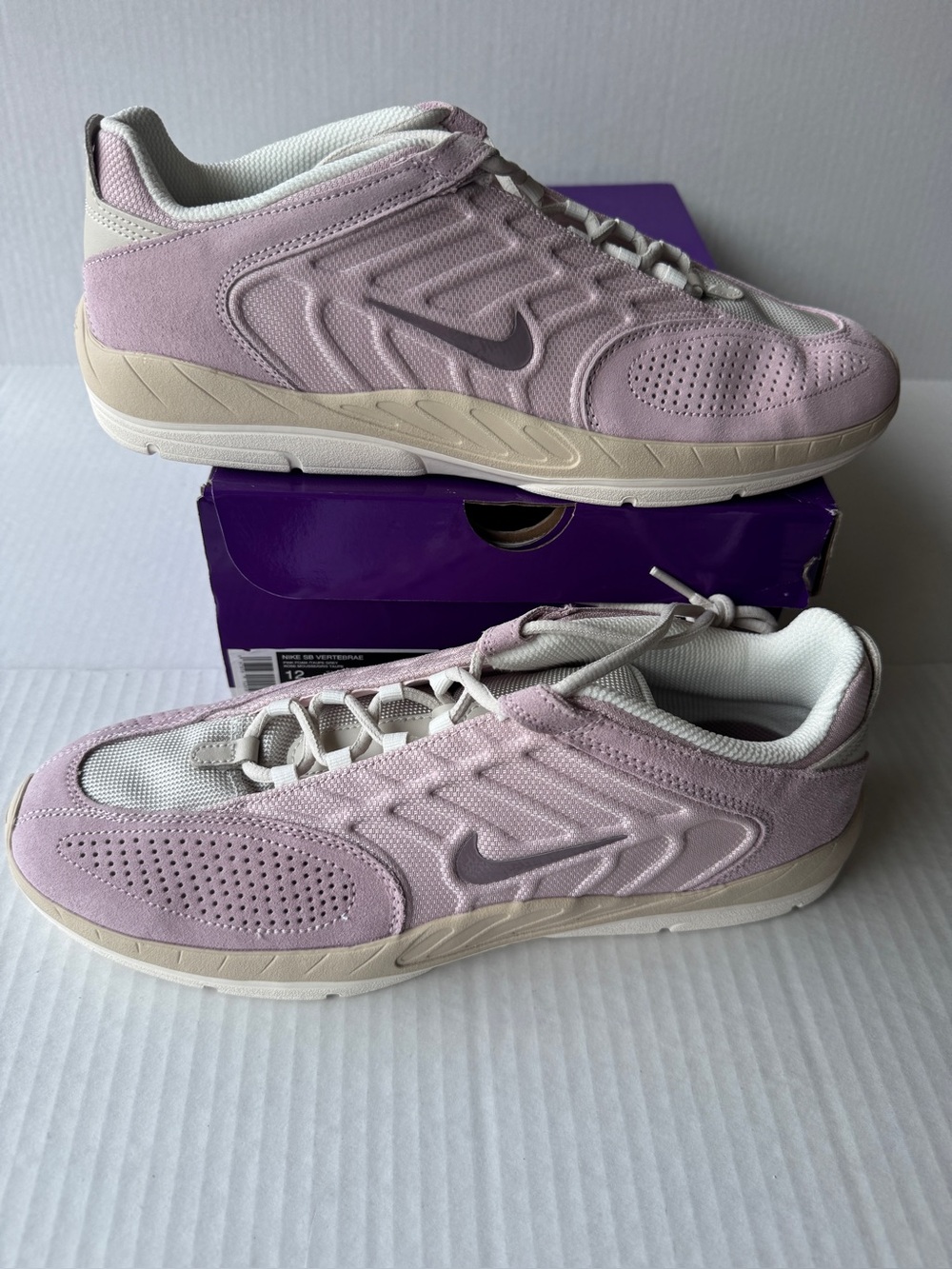 Nike Men’s 12. NEW. SB Vertebrae NEW